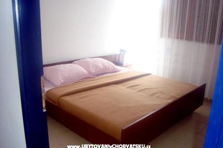 Apartments Ante photo 4