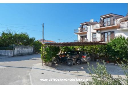 Apartments  Mirjana photo 2