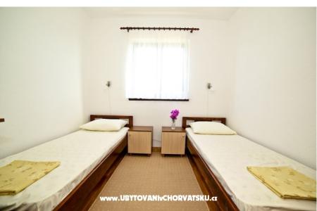 Apartments Aniva photo 5