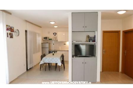 Apartments Gizdić photo 5