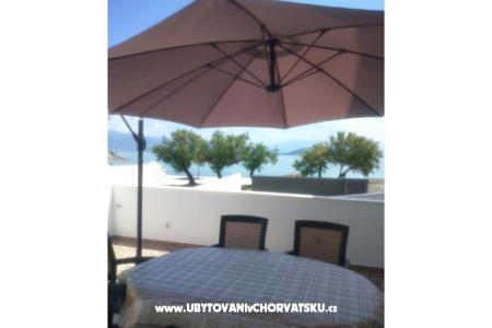 Apartments Lovre photo 2