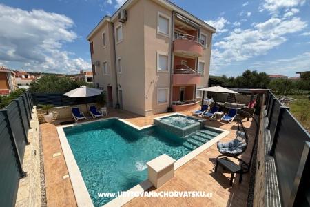 Apartments Villa Peky photo 5