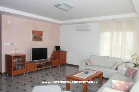 Apartments Tomislav photo 3