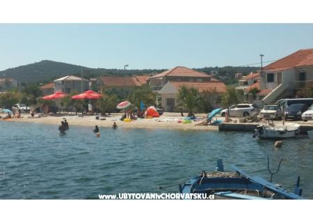 Apartments Tri palme photo 2