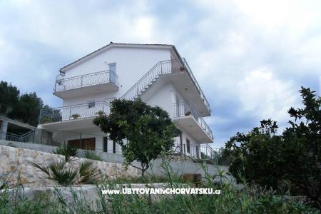 Apartments Arbanija photo 2