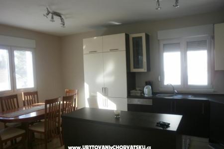 Apartments Mira photo 4
