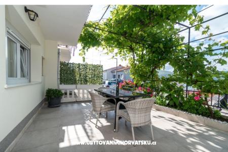 Apartment Grigic photo 5