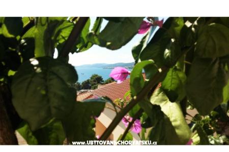 Family apartment Okrug Donji photo 3