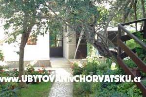 Apartments Katalin photo 4