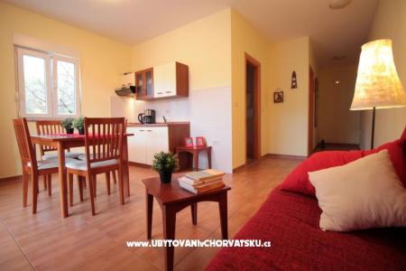 Apartments Stina photo 4