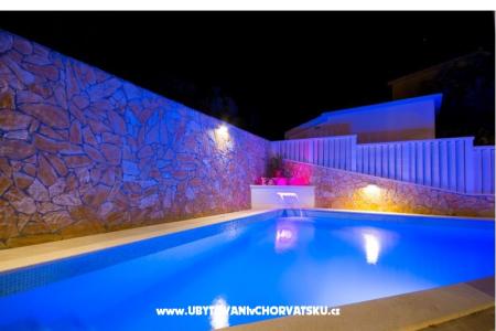 Apartments Tomislav photo 4