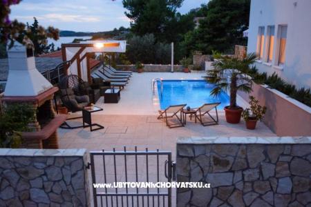 Apartments Villa Aurora photo 3
