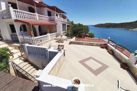 Apartments Villa Carmen photo 4