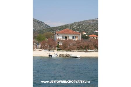 Manda Trogir Croatia