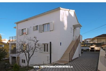 Varga photo 2