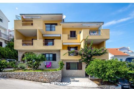 Villa Monika Trogir Croatia