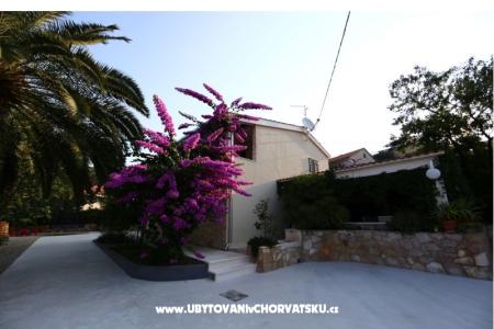 Villa Verandah photo 3