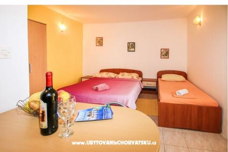 Apartments Jelaš photo 3