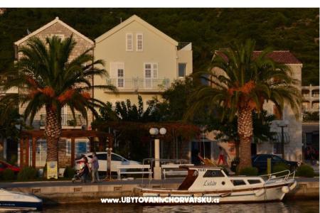 Apartments Čobrnić Kraj 75 Tucepi Croatia