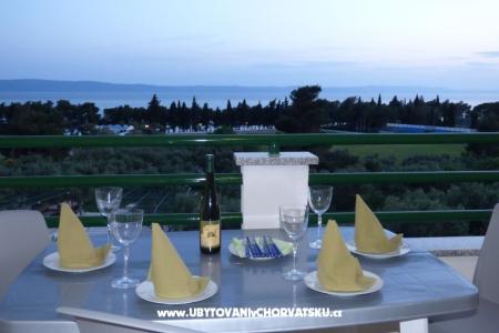 Apartments Dalmatina Tucepi Croatia