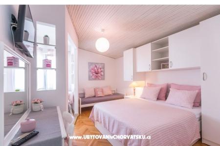 Apartments Marko Tucepi Croatia