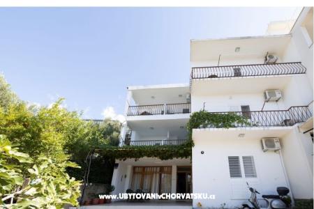 Apartments Marta Tucepi Croatia