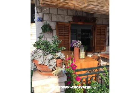 Apartments Mihaljević-Olea photo 4