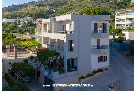 Apartments Šućur photo 2