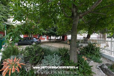 Apartments Beslic photo 2