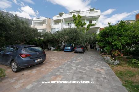 Apartment Ćiro Tucepi Croatia