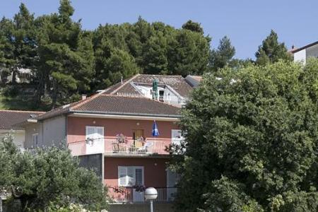 Apartments Maja Sevelj Tucepi Croatia