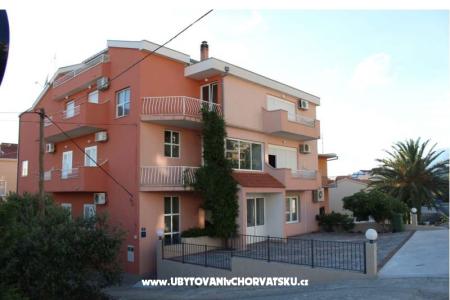 Apartments Šimić Tucepi Croatia