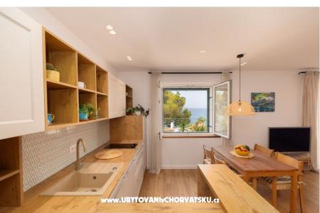 Beachfront Apartment NIVES photo 3