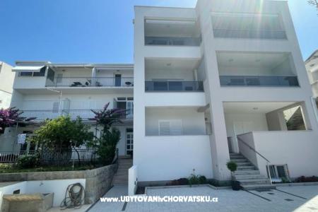 Apartments Vesna - House Covic Tucepi Croatia