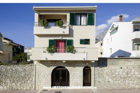 Maja Ševelj - House 1 Tucepi Croatia