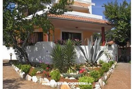 Apartments Mirjana photo 4