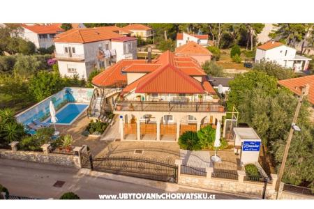 Vacation house  *** photo 3