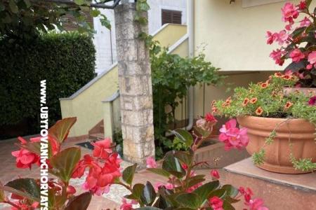 Apartments Maris  photo 2