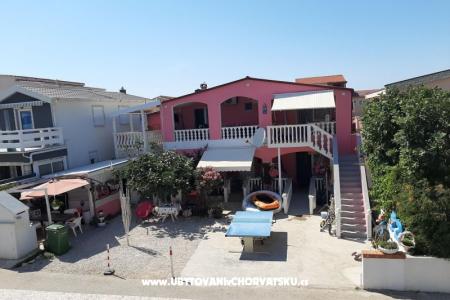 Apartments Alma photo 3