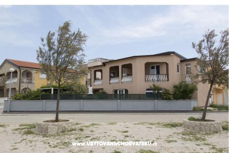 Apartments Lilly photo 3