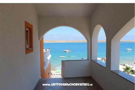 Apartments Por photo 3