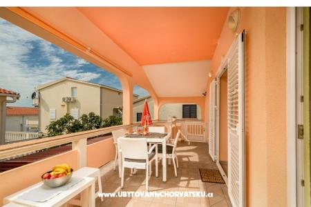 Apartment Lela photo 3