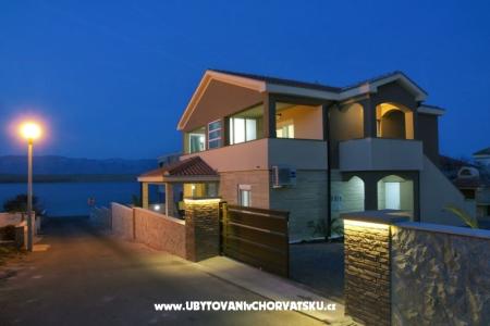 Villa Malibu Two photo 2