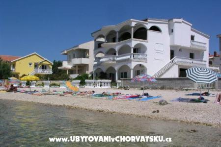Villa MamaŠČ Barišić Island of Vir Croatia