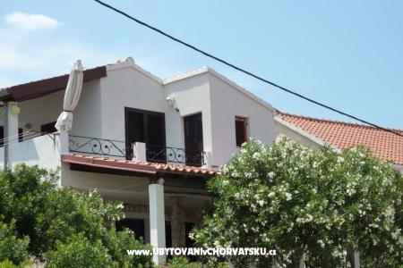 Villa Vinka*** photo 2