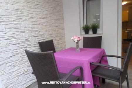 Apartments Bisserka photo 4