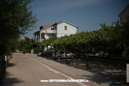 Apartments Buhinjak photo 2