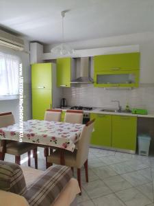 Apartments Nana photo 2