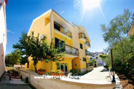 Apartments Petar - House Vodice Croatia