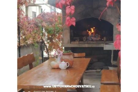 Apartments Tomić photo 2